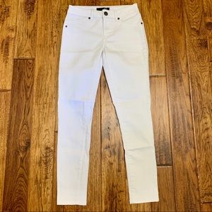 1822 Denim | White Stretch Jeans